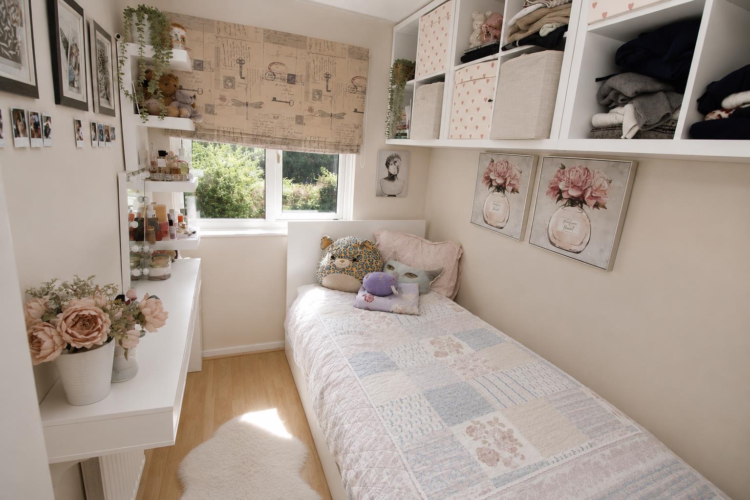 Sage Road, Tilehurst, Reading